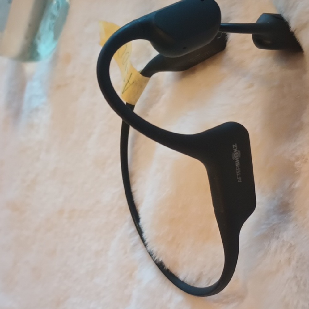 AfterShokz bone conduction headset,# AS800